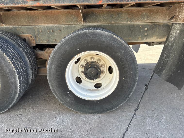 image for item FC5742 1997 Ford LT8501 crane truck