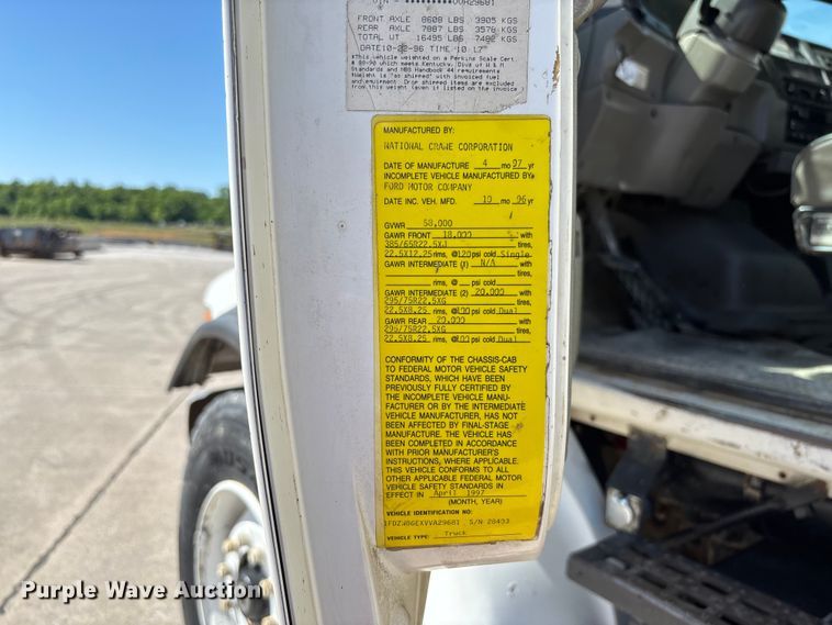 image for item FC5742 1997 Ford LT8501 crane truck
