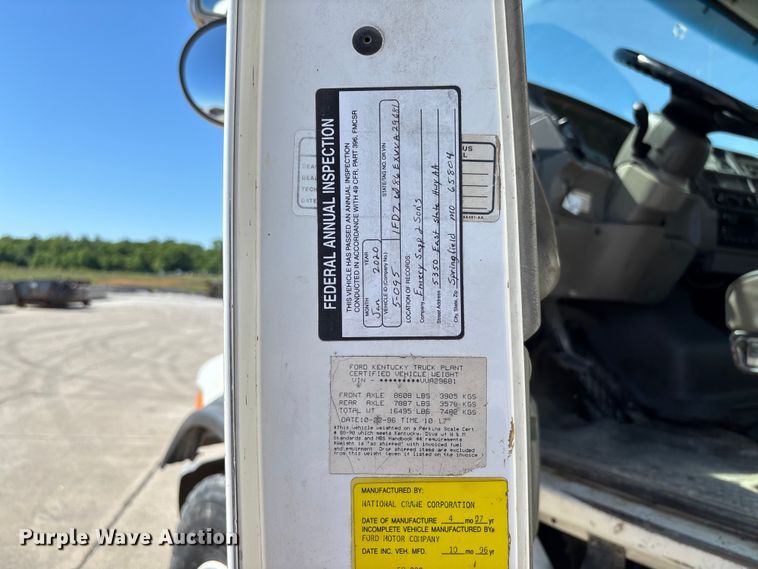 image for item FC5742 1997 Ford LT8501 crane truck