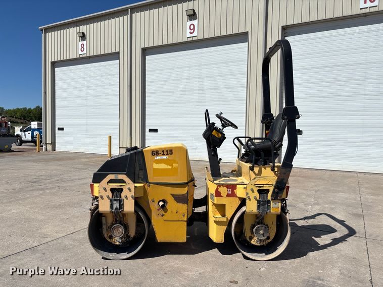 image for item FC5743 Dynapac CC122 double drum vibratory roller