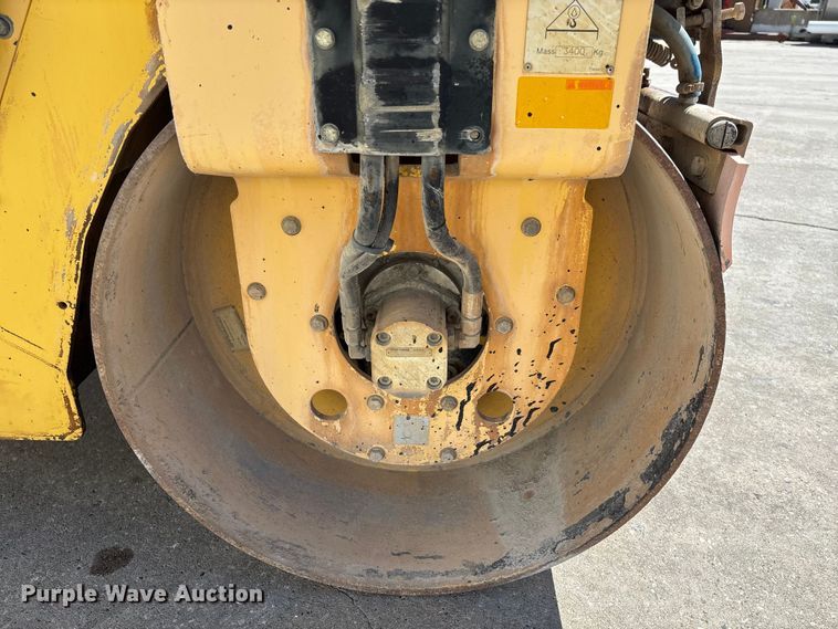 image for item FC5743 Dynapac CC122 double drum vibratory roller