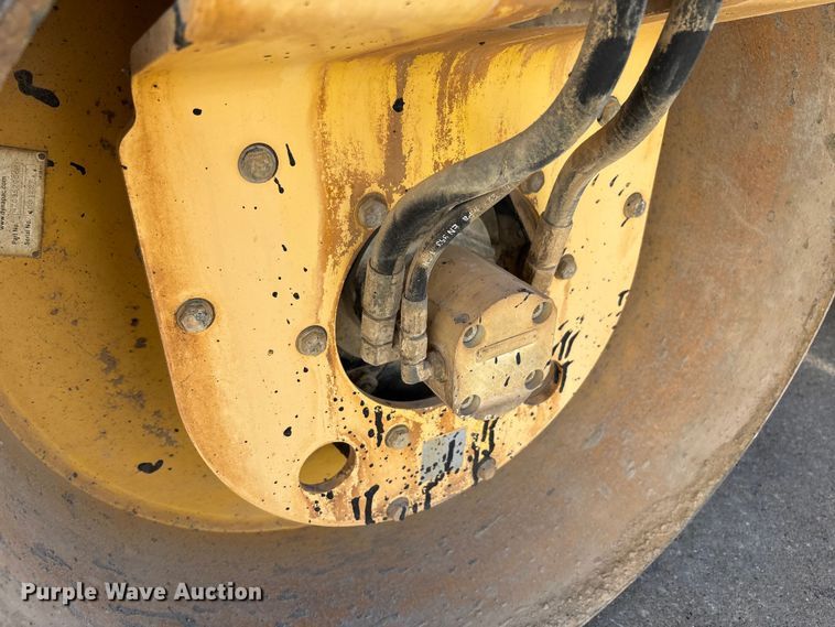 image for item FC5743 Dynapac CC122 double drum vibratory roller