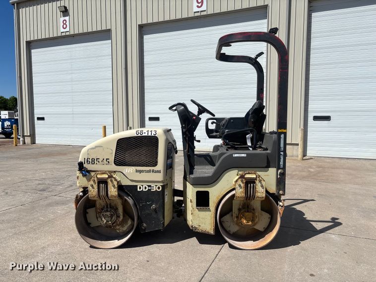 image for item FC5744 2001 Ingersoll-Rand DD-30 double drum vibratory roller