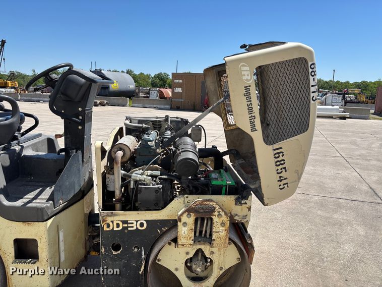 image for item FC5744 2001 Ingersoll-Rand DD-30 double drum vibratory roller