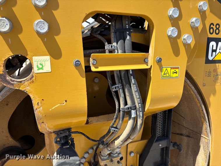image for item FC5745 2019 Caterpillar CB13 double drum vibratory roller