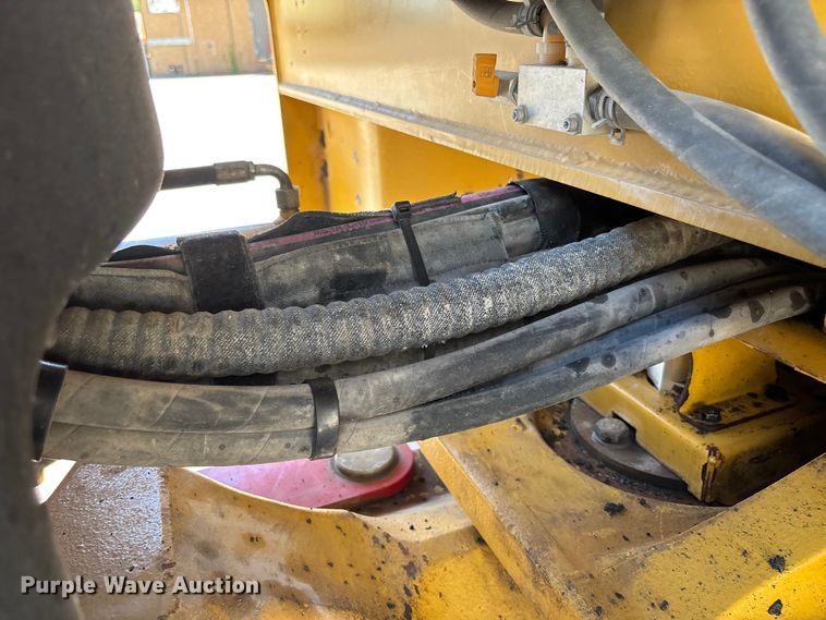 image for item FC5745 2019 Caterpillar CB13 double drum vibratory roller