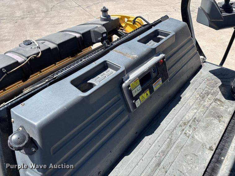 image for item FC5745 2019 Caterpillar CB13 double drum vibratory roller