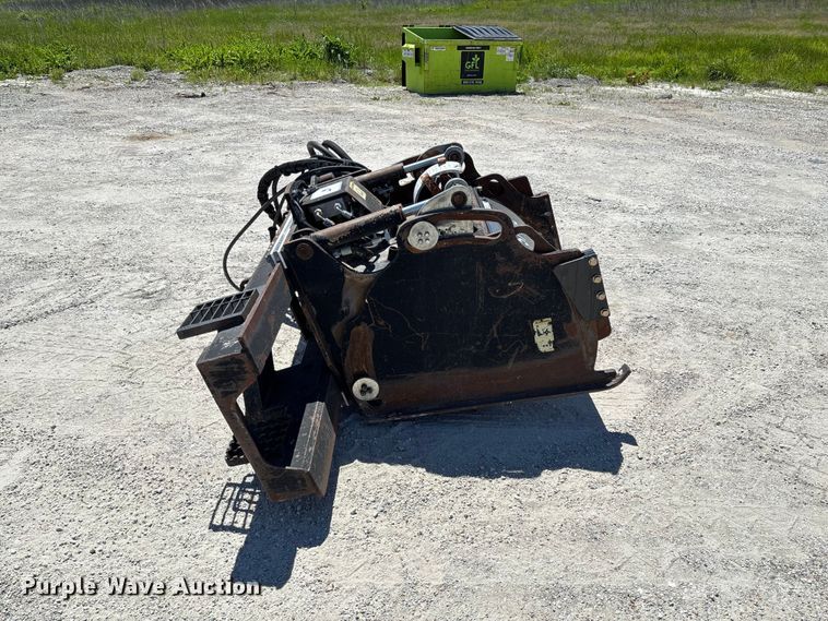 image for item FC5747 2008 Caterpillar PC206 skid steer cold planer