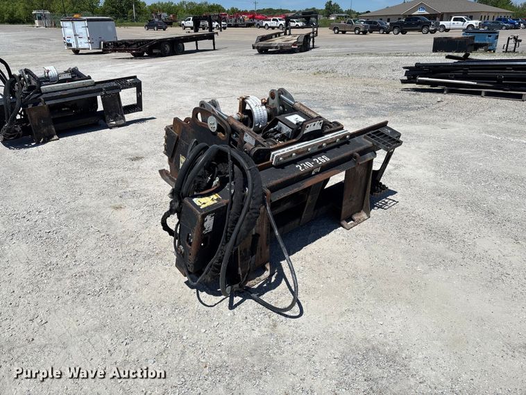image for item FC5747 2008 Caterpillar PC206 skid steer cold planer