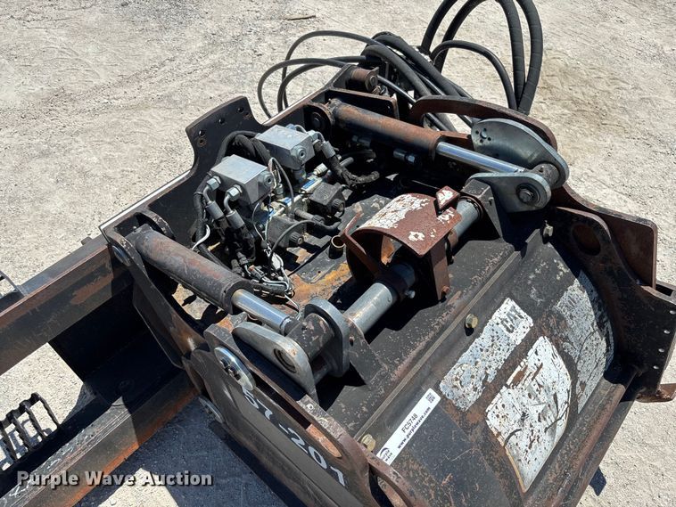 image for item FC5748 2008 Caterpillar PC206 skid steer cold planer
