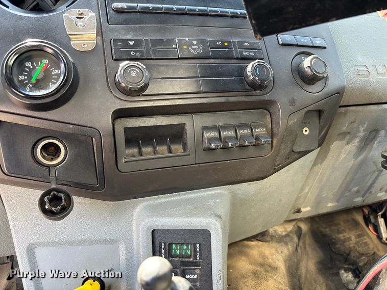 image for item FC5754 2013 Ford F750 oil distributor truck