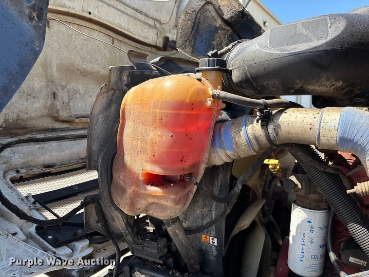 image for item FC5754 2013 Ford F750 oil distributor truck