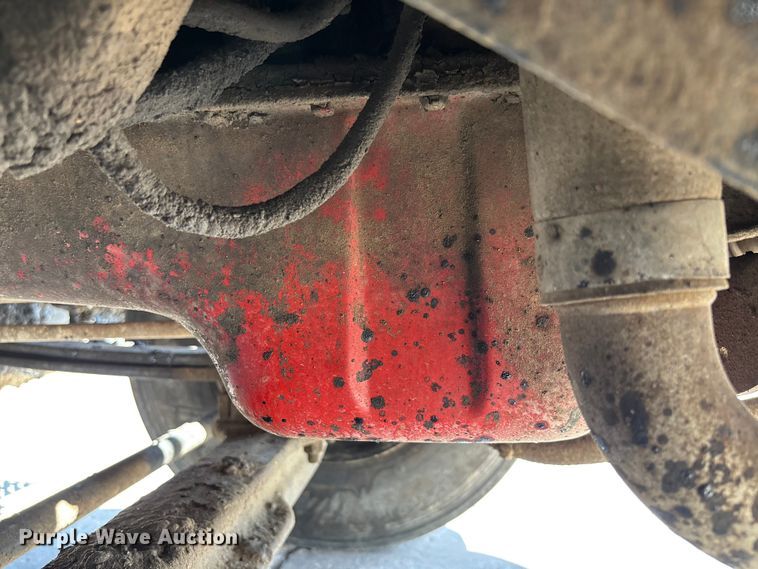 image for item FC5754 2013 Ford F750 oil distributor truck