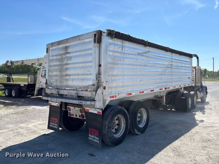 image for item FC5757 2008 Travis end dump trailer