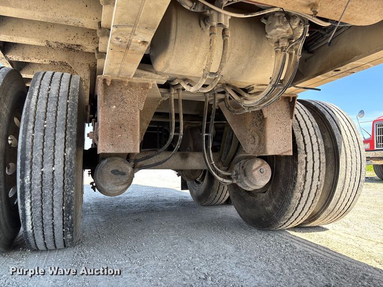 image for item FC5757 2008 Travis end dump trailer