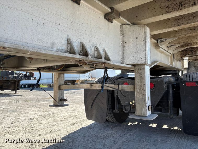 image for item FC5757 2008 Travis end dump trailer