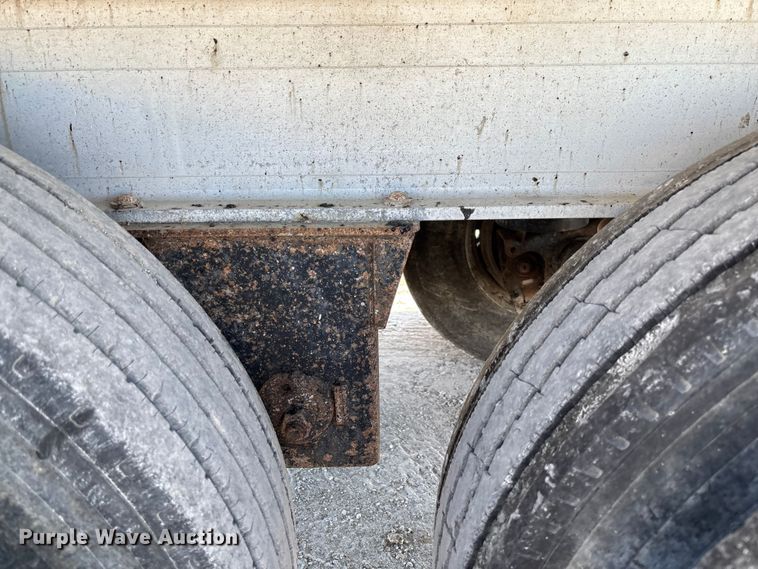 image for item FC5757 2008 Travis end dump trailer