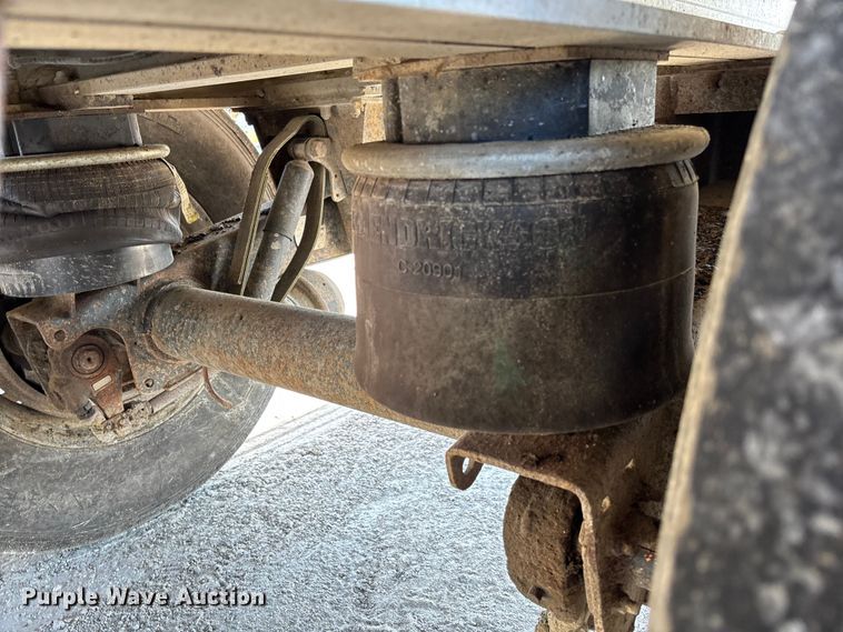 image for item FC5757 2008 Travis end dump trailer