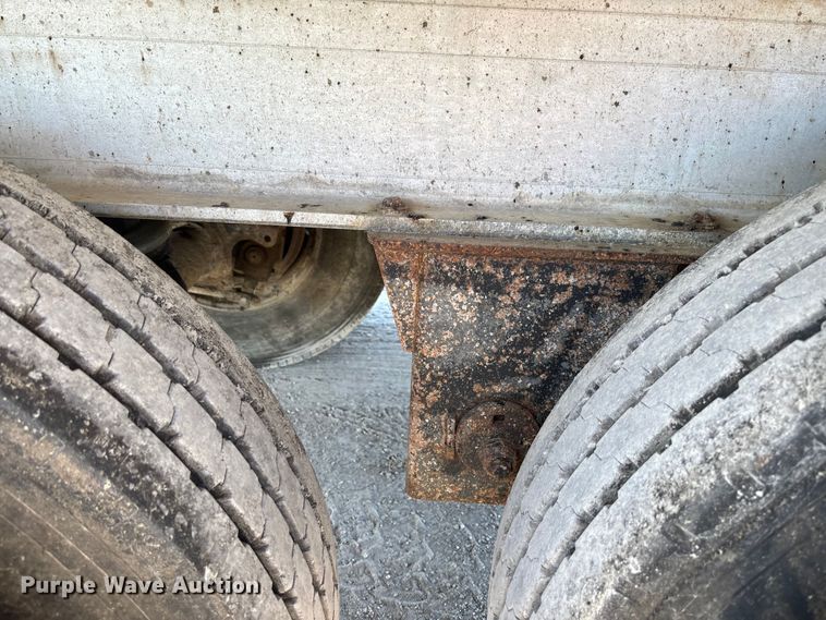 image for item FC5757 2008 Travis end dump trailer