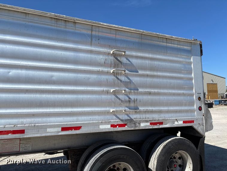 image for item FC5757 2008 Travis end dump trailer
