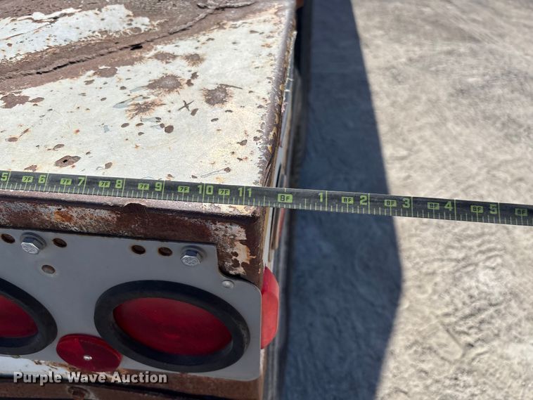 image for item FC5758 1968 Fruehauf tank trailer