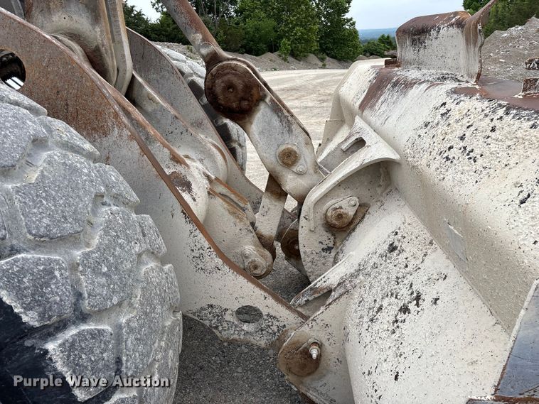 image for item FG0380 2001 Volvo L150D wheel loader