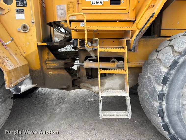 image for item FG0380 2001 Volvo L150D wheel loader