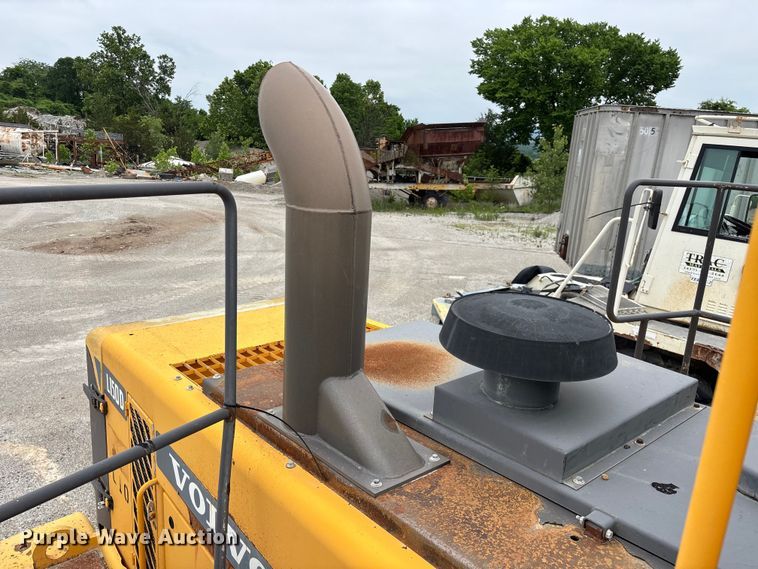 image for item FG0380 2001 Volvo L150D wheel loader