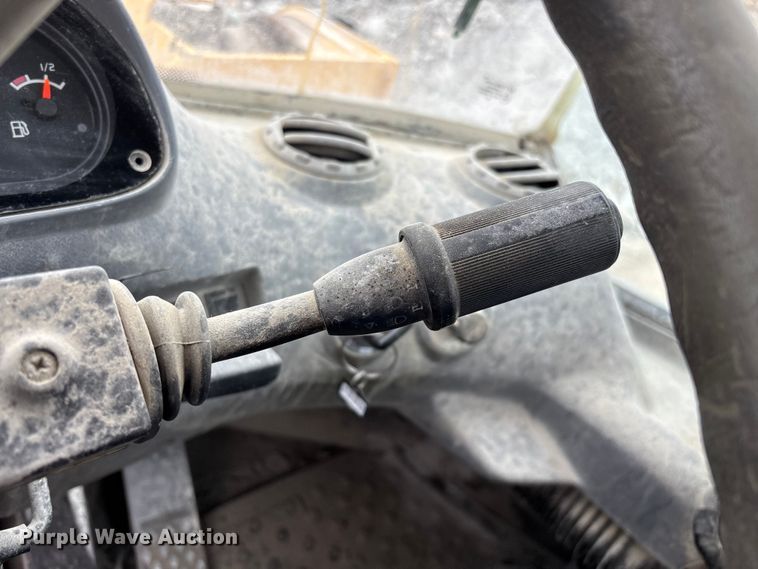 image for item FG0380 2001 Volvo L150D wheel loader