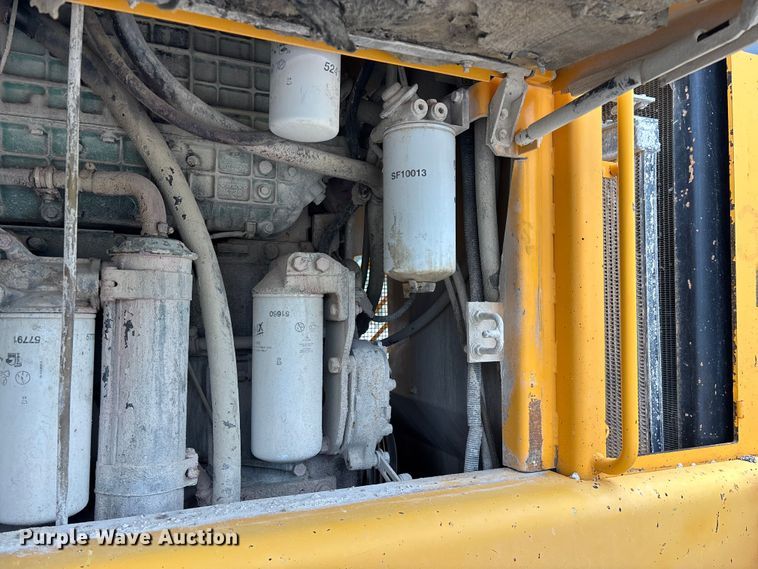 image for item FG0380 2001 Volvo L150D wheel loader