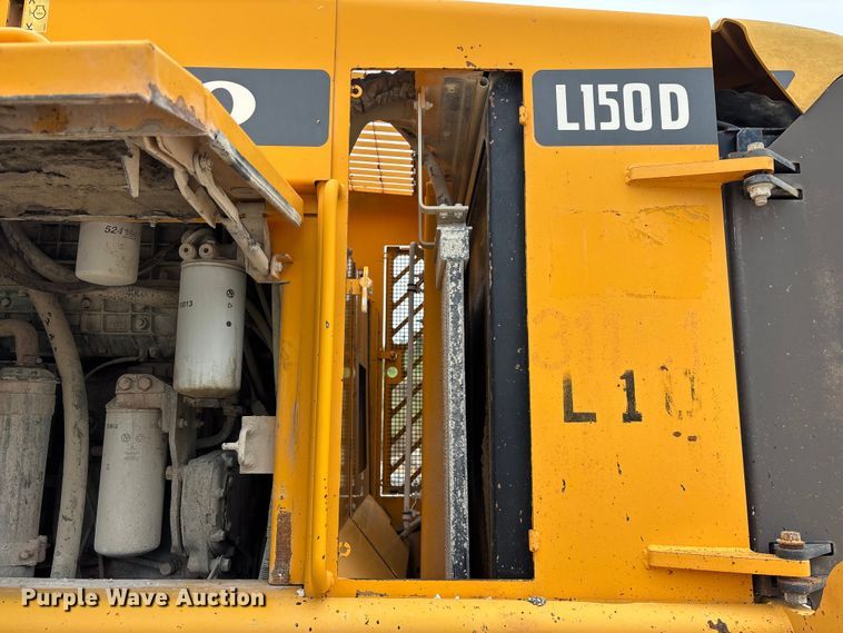 image for item FG0380 2001 Volvo L150D wheel loader