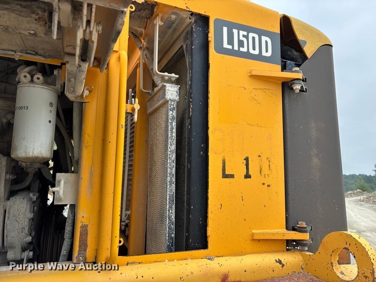 image for item FG0380 2001 Volvo L150D wheel loader