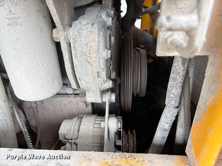 image for item FG0380 2001 Volvo L150D wheel loader