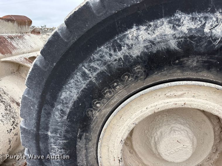 image for item FG0380 2001 Volvo L150D wheel loader