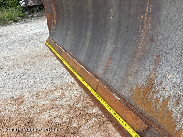 image for item FG0381 1977 Caterpillar D6D dozer