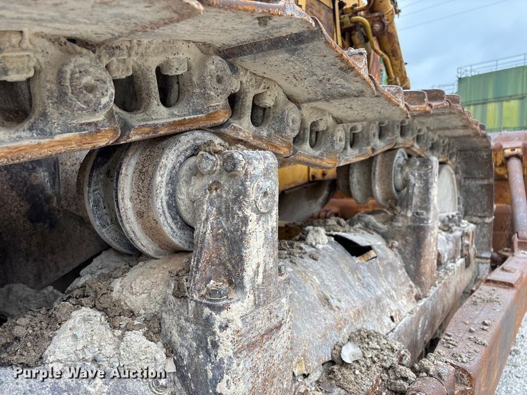 image for item FG0381 1977 Caterpillar D6D dozer