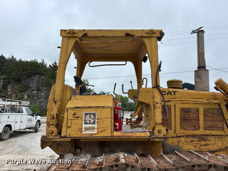 image for item FG0381 1977 Caterpillar D6D dozer