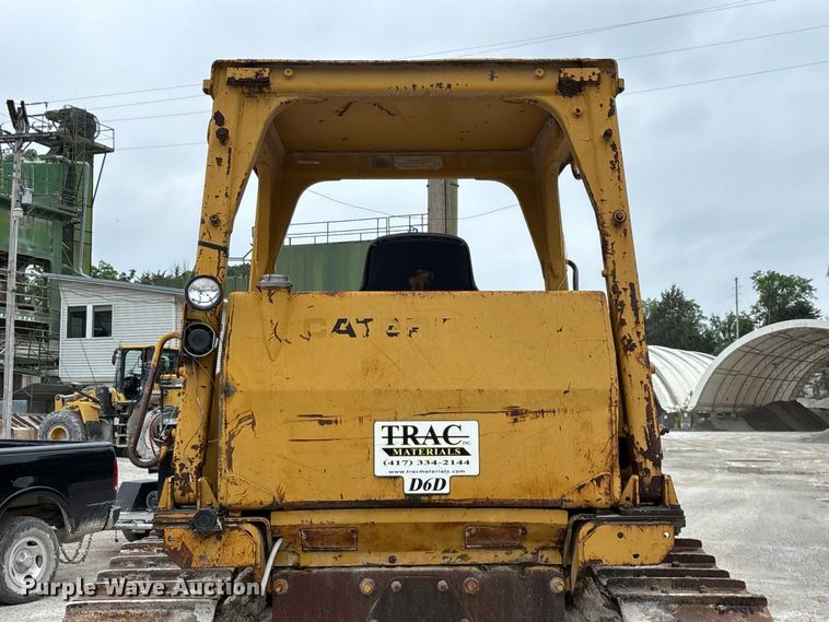 image for item FG0381 1977 Caterpillar D6D dozer