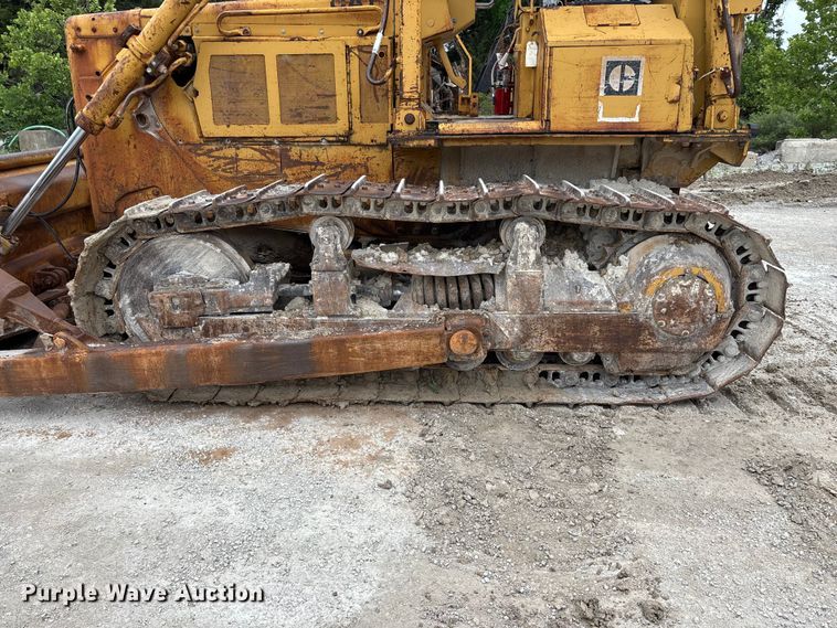 image for item FG0381 1977 Caterpillar D6D dozer