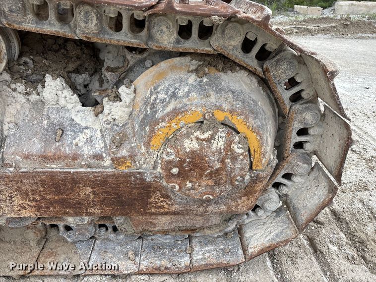 image for item FG0381 1977 Caterpillar D6D dozer