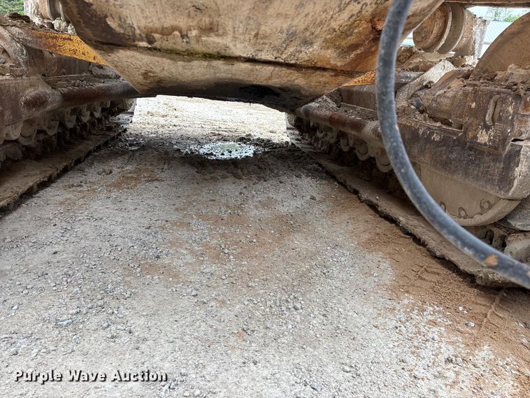 image for item FG0381 1977 Caterpillar D6D dozer