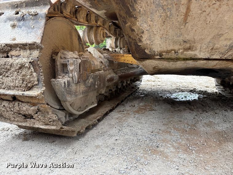 image for item FG0381 1977 Caterpillar D6D dozer