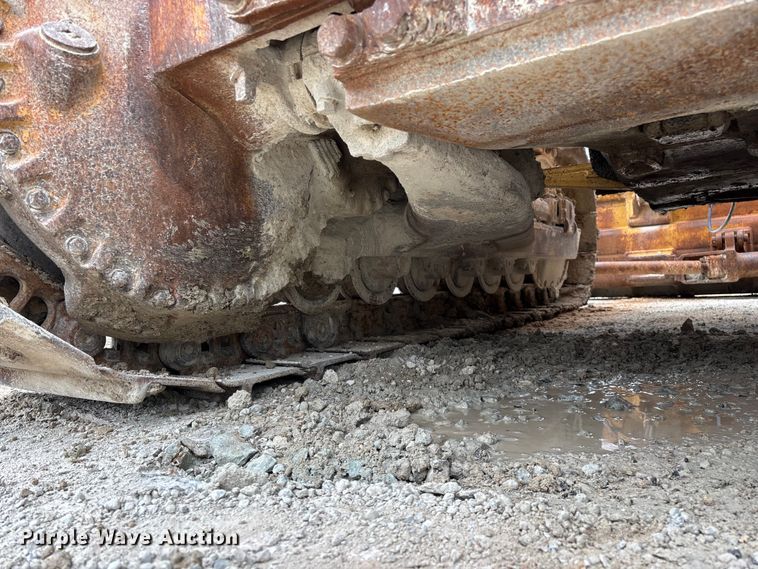 image for item FG0381 1977 Caterpillar D6D dozer