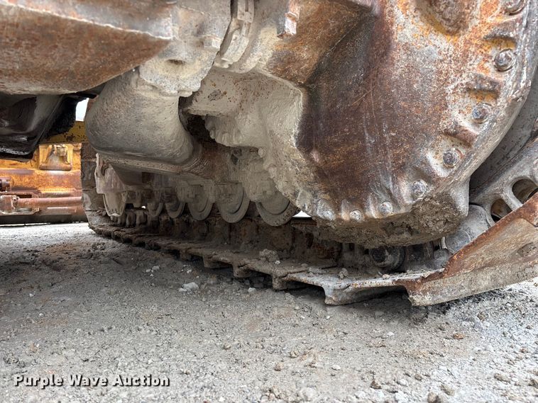 image for item FG0381 1977 Caterpillar D6D dozer