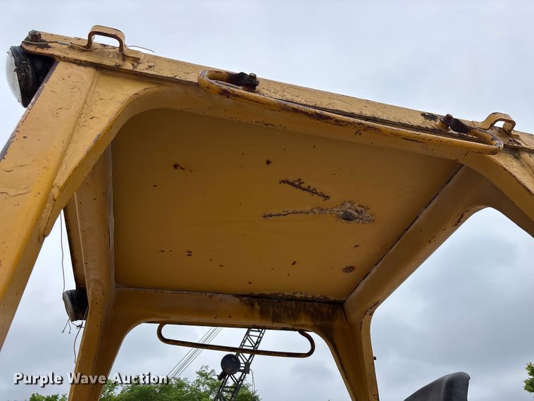 image for item FG0381 1977 Caterpillar D6D dozer