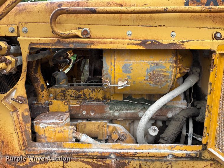 image for item FG0381 1977 Caterpillar D6D dozer