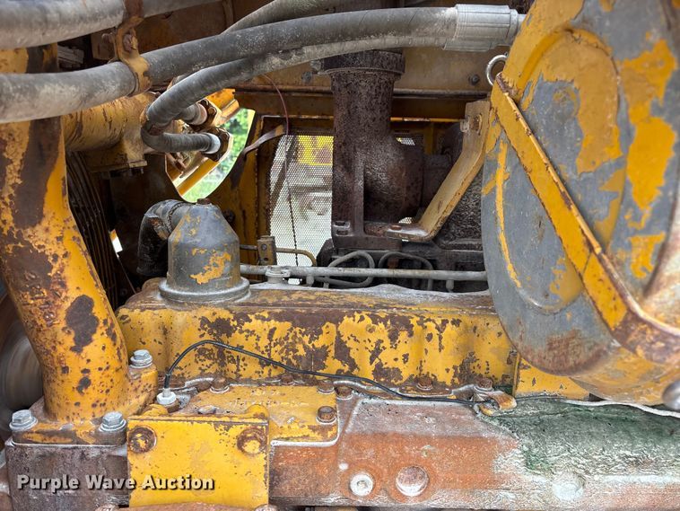image for item FG0381 1977 Caterpillar D6D dozer