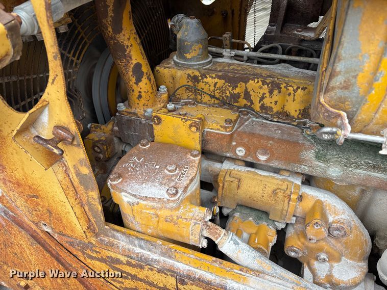 image for item FG0381 1977 Caterpillar D6D dozer