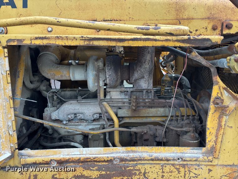 image for item FG0381 1977 Caterpillar D6D dozer