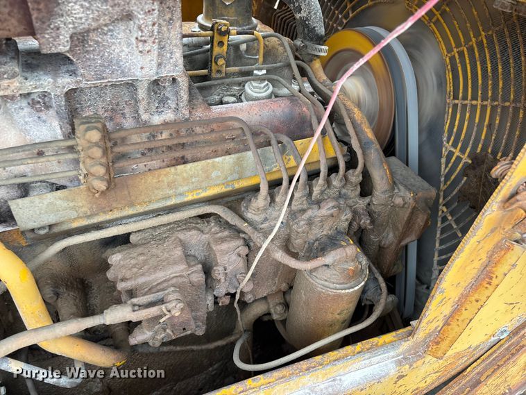 image for item FG0381 1977 Caterpillar D6D dozer